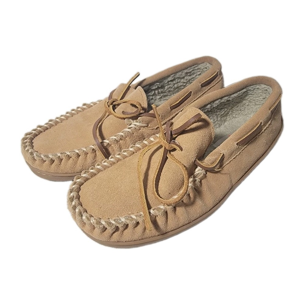 Minnetonka Suede Moccasin Slippers 9M Womens Fleece Lined Hardsole Cozy Cabin